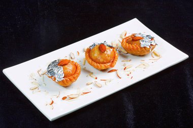 Dekoratif badusha tatlı Pune