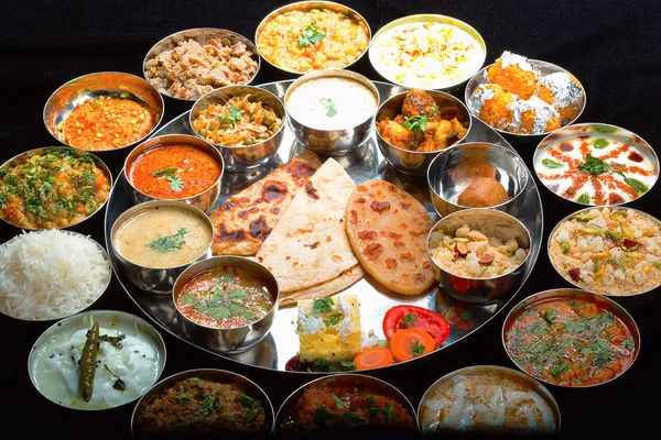 Rajasthani Maharaja Thaali, Pune — Stock Photo, Image