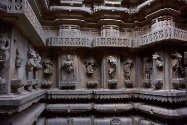 Apsaras veya Surasundaris, göksel genç kızları, Bhuleshwar, Maharashtra