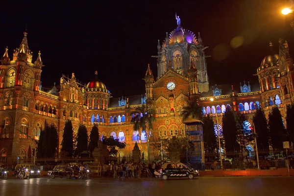 Chhatrapati Shivaji Terminus, railway Station nachts Mumbai, Maharashtra — Stockfoto