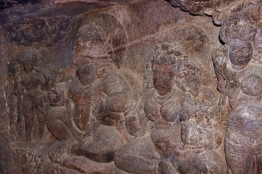 Mağara 7, sundurma, doğru Şapel, Jambhala-Kubera ve Hariti. Aurangabad mağaralar, Aurangabad