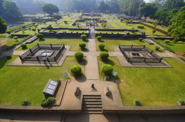Kalıntıları, Shaniwar Wada. 1732'inşa tarihi sur ve 1818 kadar Peshwas koltuk