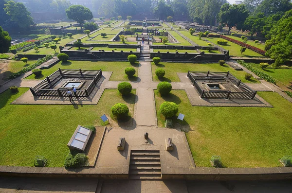Kalıntıları, Shaniwar Wada. 1732'inşa tarihi sur ve 1818 kadar Peshwas koltuk
