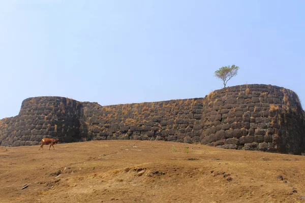 Rückseite von goa fort, fateghad, kokan. — Stockfoto