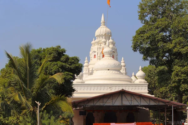 Kadyacha Ganpati Ganéšův chrám, horní část chrámu kalash, Anjarle, Kokan — Stock fotografie