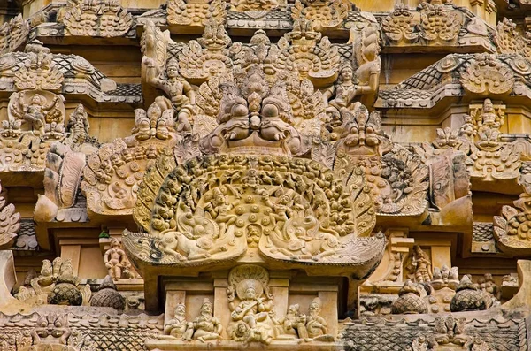 Gangaikondacholapuram 사원에서의 조각 된 우상 Thanjavur, 타밀 나 두, 인도. — 스톡 사진