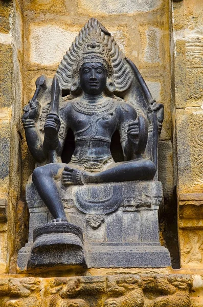 Snidade idol på den inre väggen av Airavatesvara tempel, Darasuram, nära Kumbakonam, Tamil Nadu, Indien — Stockfoto