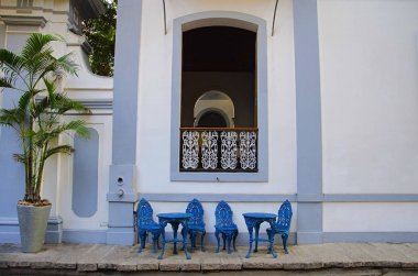 Sehpa Restoran, Pondicherry, Tamil Nadu, Hindistan dışında