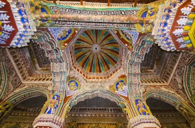 İç Durbar Hall, Thanjavur Maratha palace, Thanjavur, Tamil Nadu, Hindistan. 