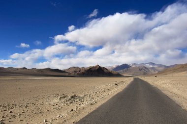 Hanle Köyü, Ladakh, Jammu and Kashmir yol 