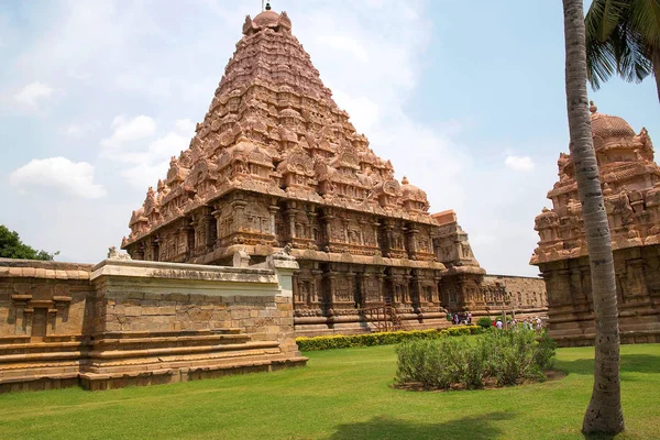 Brihadisvara 寺, Gangaikondacholapuram, 印度泰米尔纳德邦。西南视图 — 图库照片