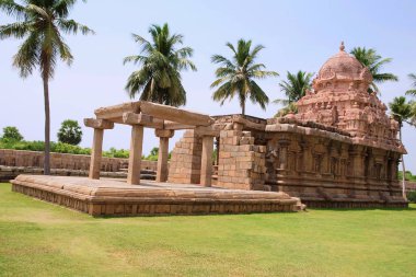 Tenkailasa shrine and Brihadisvara Temple, Gangaikondacholapuram, Tamil Nadu clipart