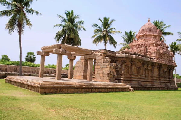 Santuario Tenkailasa y templo Brihadisvara, Gangaikondacholapuram, Tamil Nadu — Foto de Stock