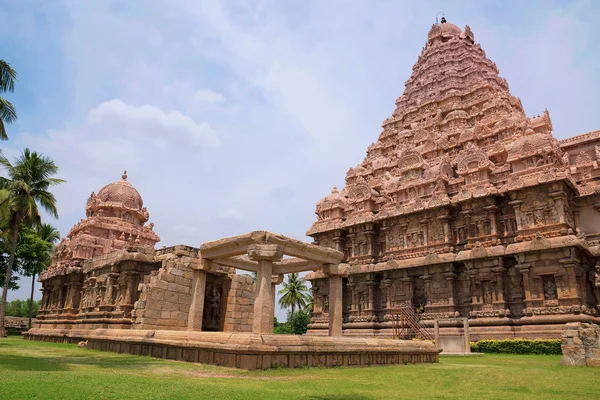 Santuario Tenkailasa y templo Brihadisvara, Gangaikondacholapuram, Tamil Nadu — Foto de Stock