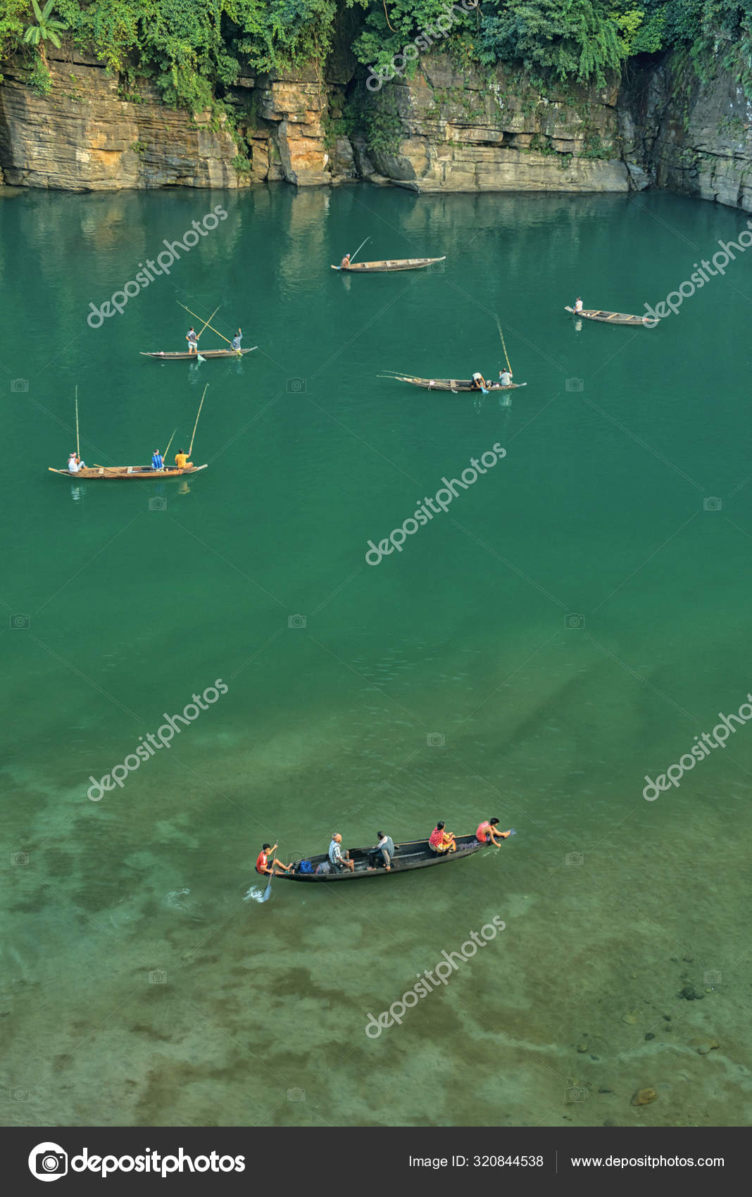MEGHALAYA, INDIA, October 2015, Tourist with traditional boats at Umngot  river or Dawki stream, a prime angling spot – Stock Editorial Photo ©  RealityImages #320844538