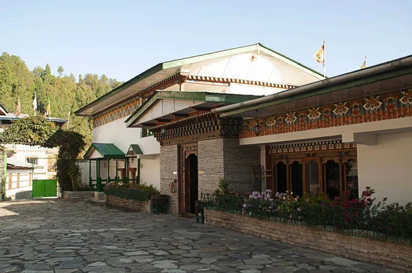 Byggnad i bhutanesisk stil, Thimpu, Bhutan — Stockfoto