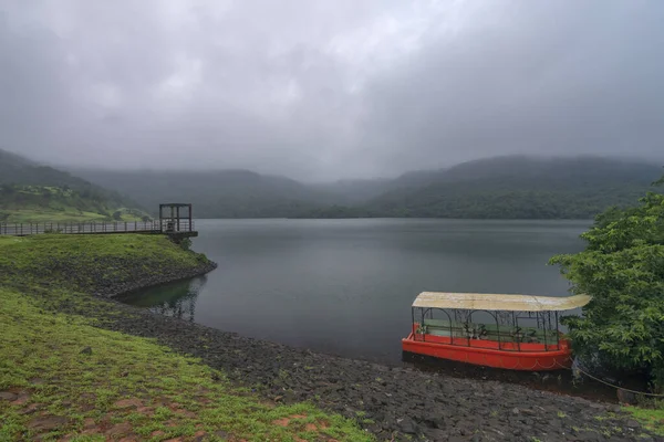 Reservatório perto de Amba Ghats, Kolhapur, Maharashtra, Índia — Fotografia de Stock