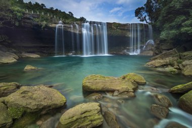 Krang Suri Şelaleleri, Jaintia Tepeleri, Meghalaya, Hindistan