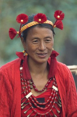 Nagaland, Hindistan, Ocak 2000, Naga kabile kadın portresi, Hornbill festivali