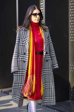 Milan, İtalya - 21 Şubat: Şık bir kişi sırasında Milan moda hafta sonbahar/kış 2018/19 tarihinde 21 Şubat 2018, Milano, İtalya dışında Gucci görülür.