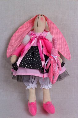 oyuncak tavşan pembe elbiseli, Paskalya