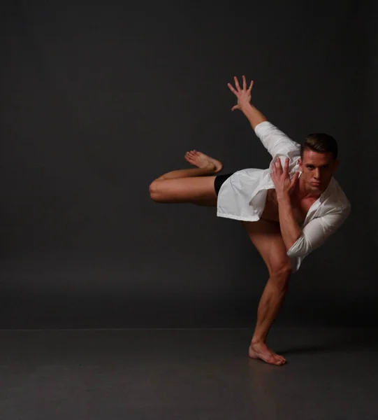 Homme danses, sport, concept, ballet — Photo