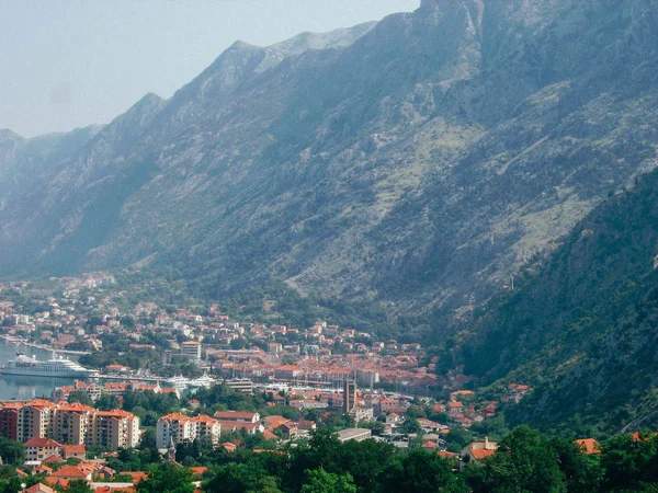 View of kotor bay on sunny day, Kotor, Montenegro — Stock Photo, Image