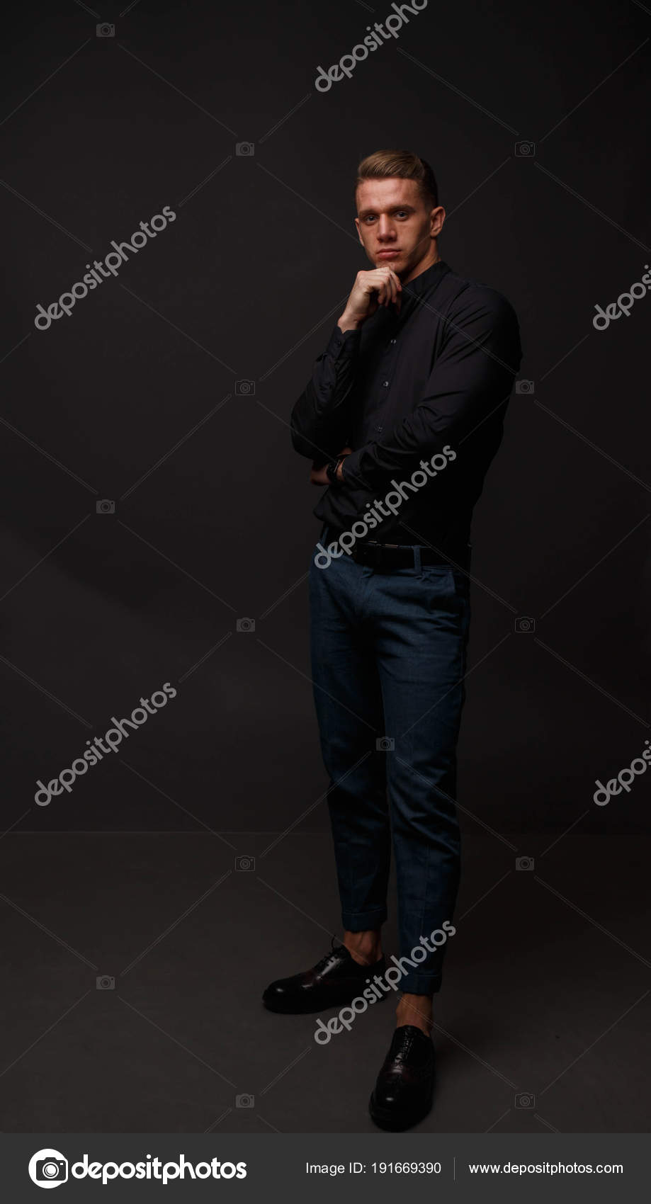 blue pant and black shirt