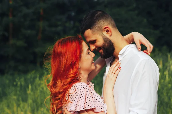 Happy, couple in love cuddling, Redhead girl. minute to kiss. date — Stock Photo, Image