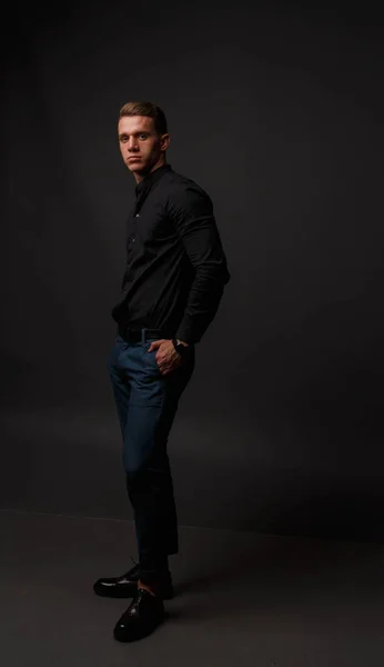 dark blue pants black shirt