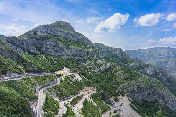 Baştan güzel nehir manzarası