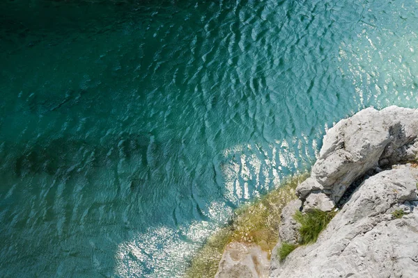Baştan güzel nehir manzarası