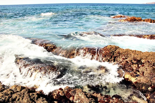 Wellen Brechen Mit Schaum Der Küste Der Kanarischen Insel — Stockfoto