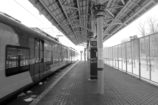 火车到达了车站 — 图库照片