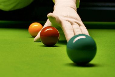 Tablo ve topları hakem aranging top snooker