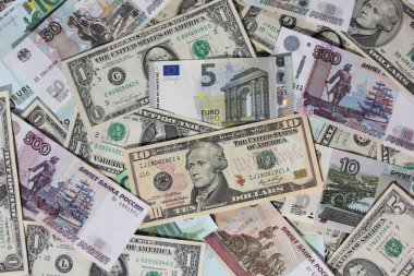 Çok para, banknot, dolar, euro, ruble