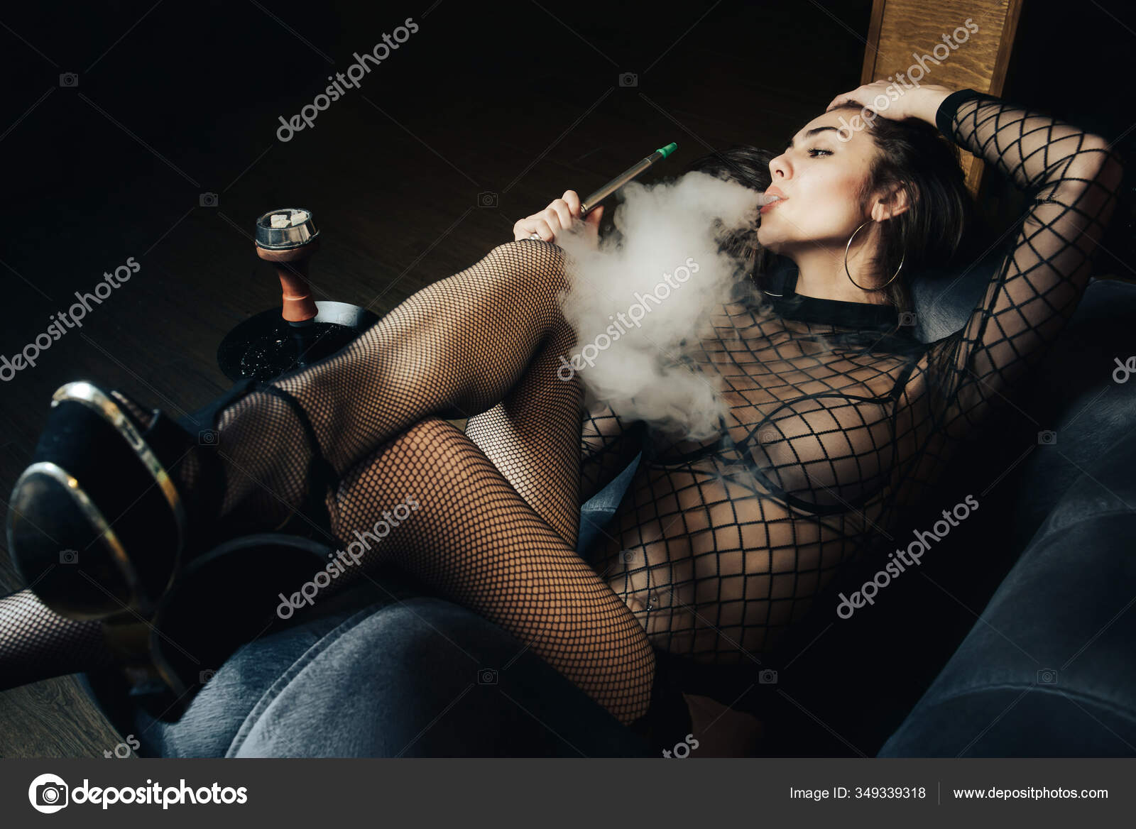 Hot Babes Smoking