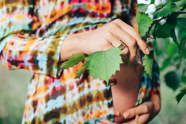 Tender Portrait Pregnant Belly Girl Park — Stock Photo, Image