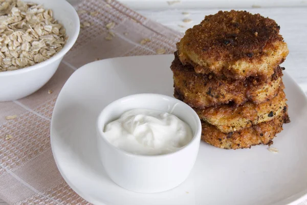 Tortitas de avena con crema y cuencos de helado — Foto de Stock