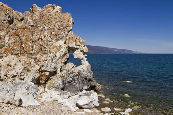 Kurminsky Cape i Bajkał, rano — Zdjęcie stockowe