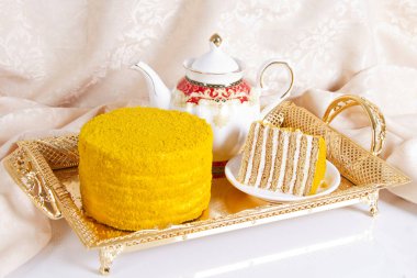 Meyve lezzet ile bal pasta