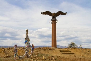 Elance, Rusya Federasyonu - 14 Mayıs: Kartal - Şamanizm baykal üzerinde 14 Mayıs 2017 üzerinde sembolü anıt Elance.