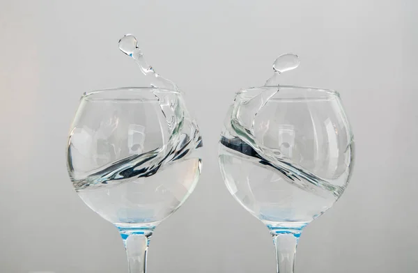 Splash Liquid Two Glasses Each Other — Stock Photo, Image