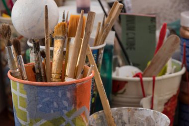 İğne işi ve çizim, fırçalar, boyalar, kalemler için Araçlar