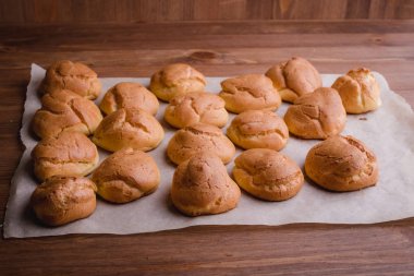 taze eklerleri parşömen ahşap tablo
