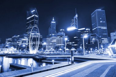 Ofis Binası arka planda Elizabeth Quay-Perth, Londra, Batı Avustralya'nın başkenti .