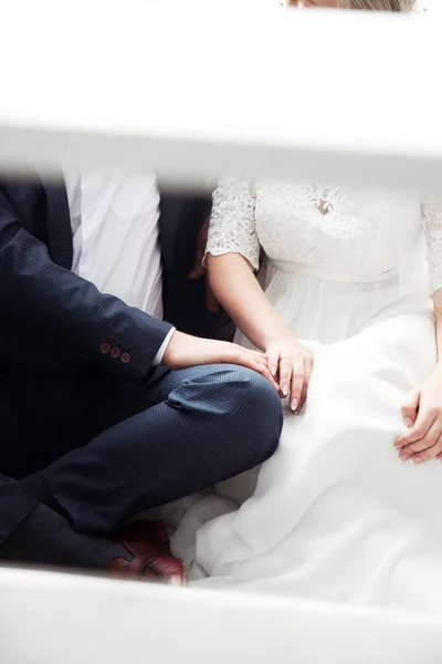 Nikah günü yüzükleri mutlu gelin