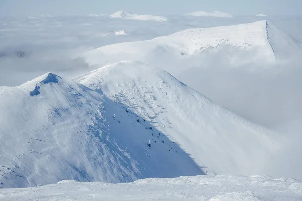 Gamme de montagne — Photo de stock