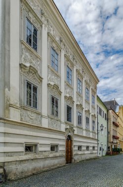 Sokakta Krems Tuna, Avusturya