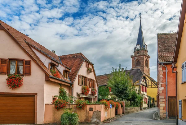 Straße in bergheim, Elsass, Frankreich — Stockfoto